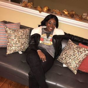 Meet your Posher, Vashti